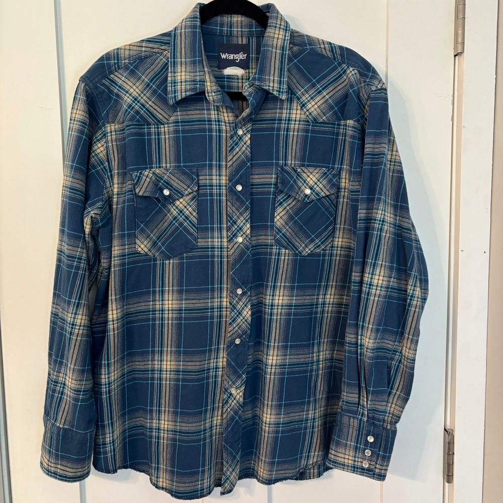 Wrangler Mens XL Blue Plaid Western Pearl Snap Shirt Long Sleeve Raw Hem Grunge - Picture 2 of 16